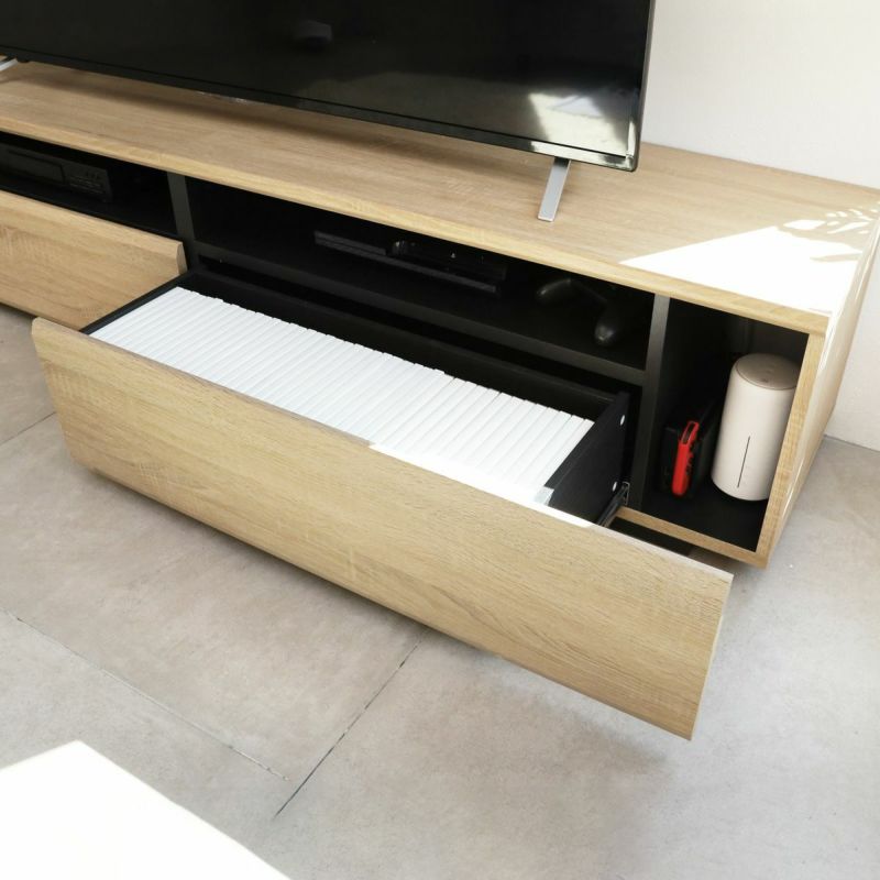 TV stand, width 180cm, height 40cm, natural brown, fits 75-inch TV, multi-functional, plenty of storage