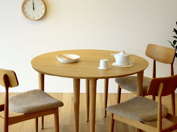 BALLOON DINING TABLE