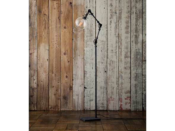 CUSTOM SERIES Engineer Side Floor Lamp × Tango