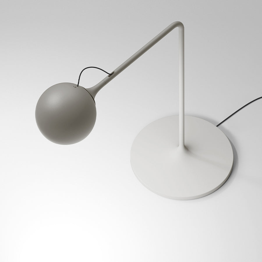 IXA Table Lamp