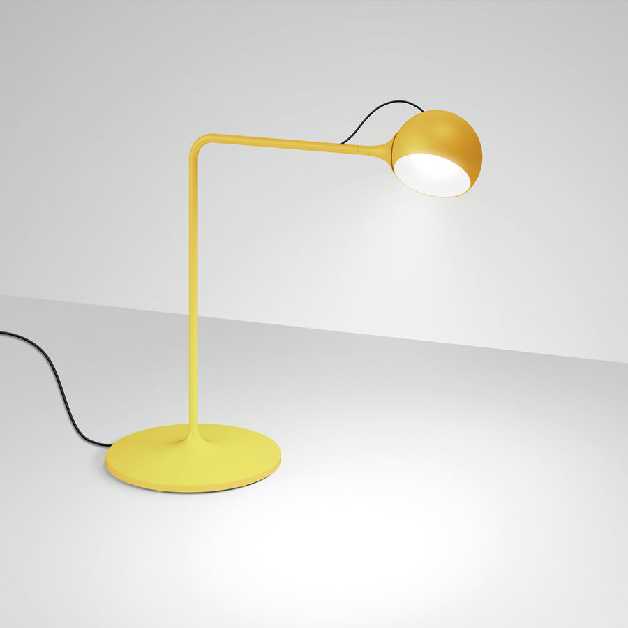 IXA Table Lamp