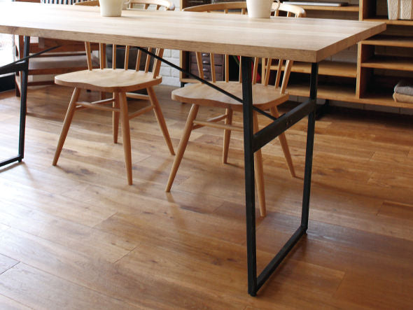 splem dining table