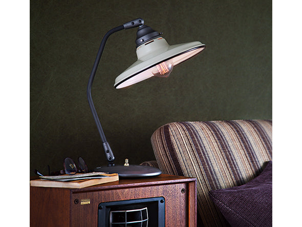 CUSTOM SERIES Classic Desk Lamp × Petit Steel