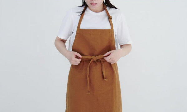Original Apron Lil
