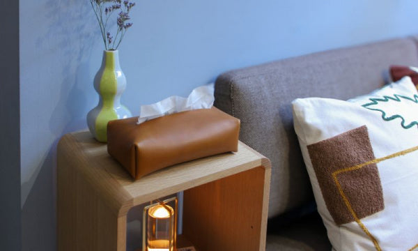 TISSUE COVER Oiled Leather