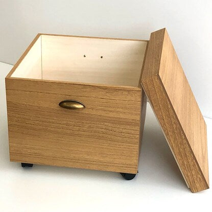 Paulownia wood storage box with casters, oil finish (square, NA)