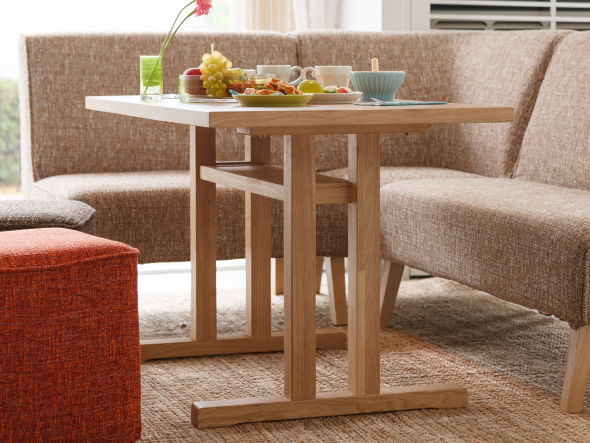 AMOR DINING TABLE