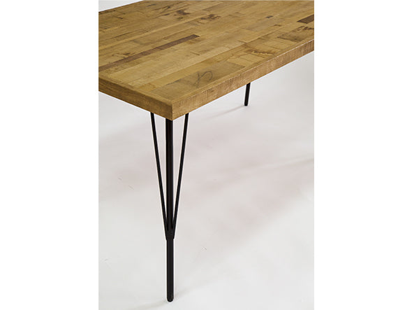 DECCA Dining Table