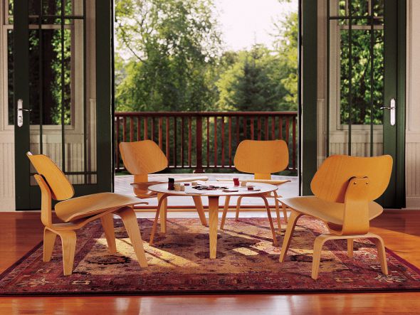 Eames Molded Plywood Lounge Chair