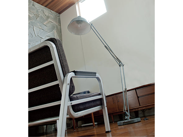 MARTTI FLOOR LAMP