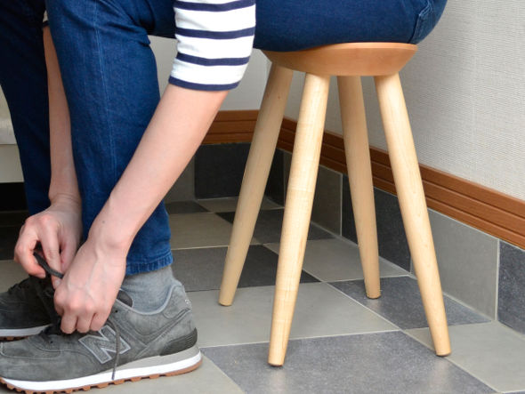 ENTRANCE STOOL