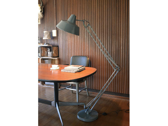 MARTTI FLOOR LAMP