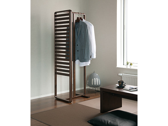 airs COAT RACK