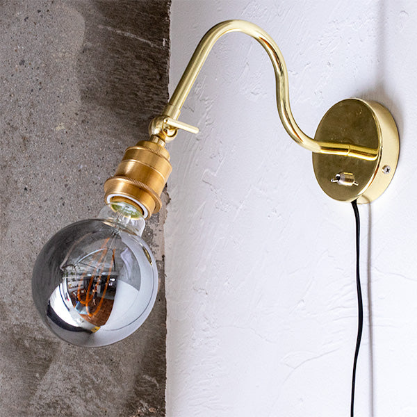 1 Light Wall Light Brass