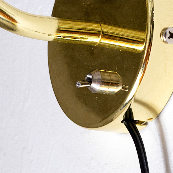 1 Light Wall Light Brass