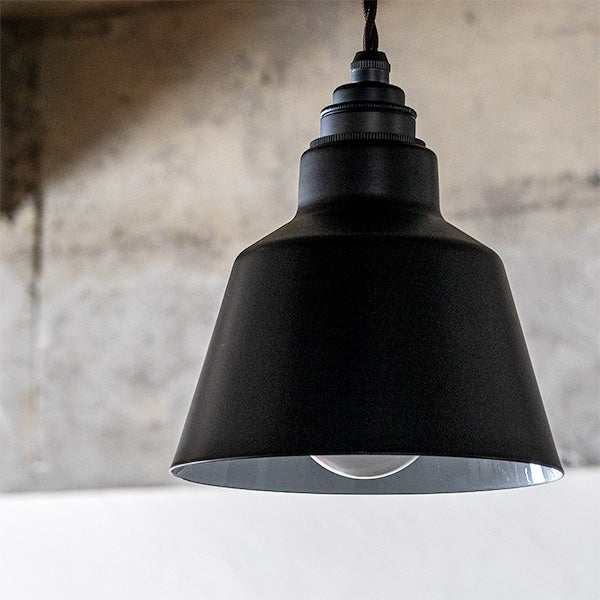 Korat Pendant Black/White
