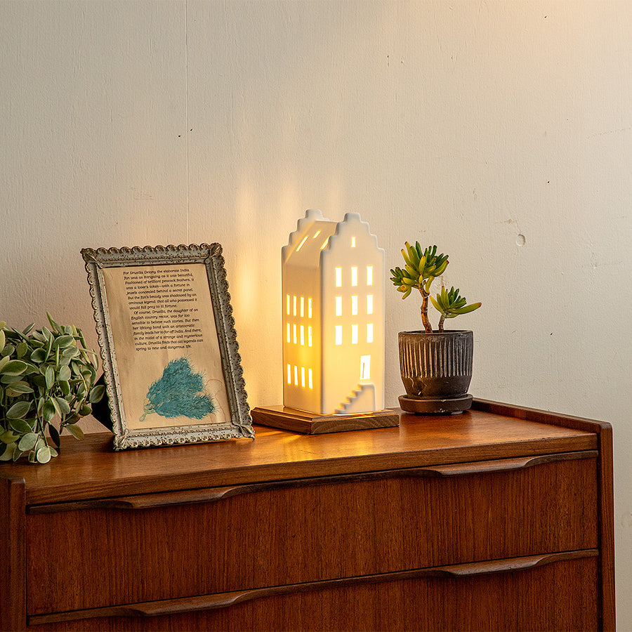 LIGHT HOUSE LAMP Gable