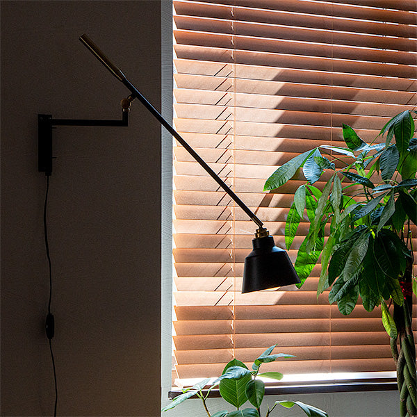 1-light arm wall light Dex Korat Black