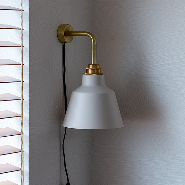 Liancolatwall S White