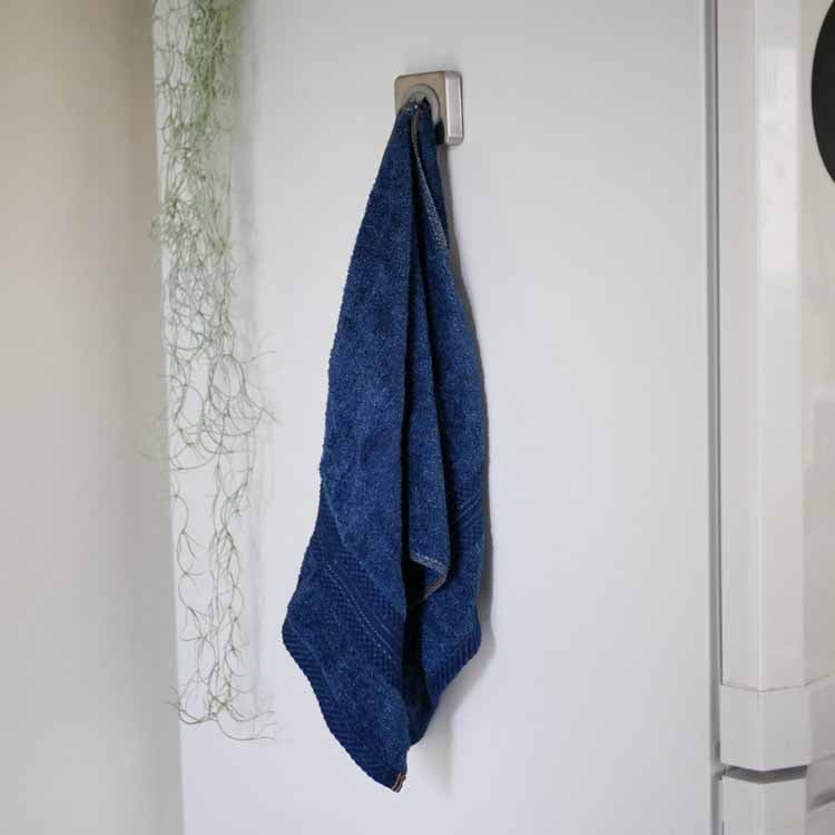 TOWEL HOLDER SQUARE