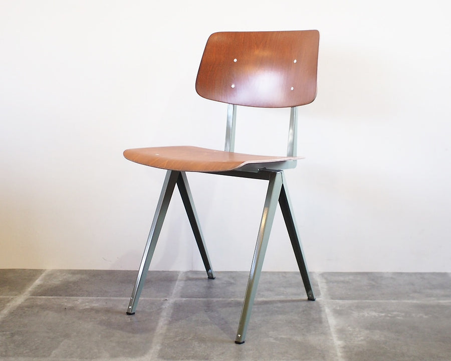 S.16 Chair Brown ガルファニタス ブラウン/セメントグレイ
