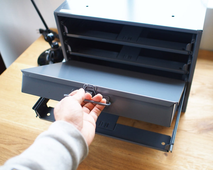 Compartment Box with Rack