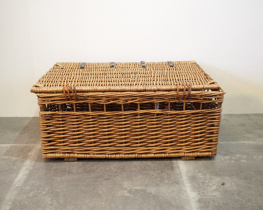 ROUND TRIP BASKET
