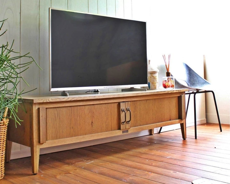 CHRYSTIE TV BOARD Christie TV Board S