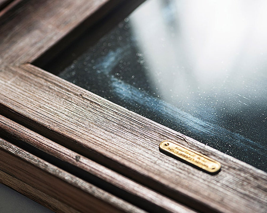 VINTAGE FRAME FIGURE MIRROR