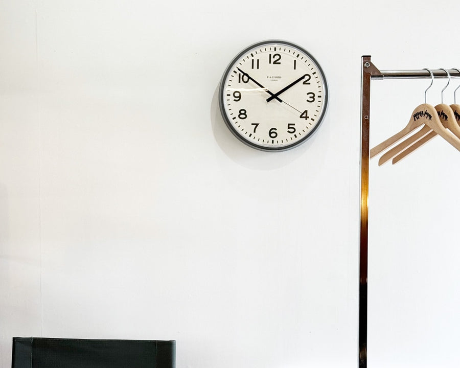 EA COMBS WALL CLOCK Arabic-B EA Numerical indicator B