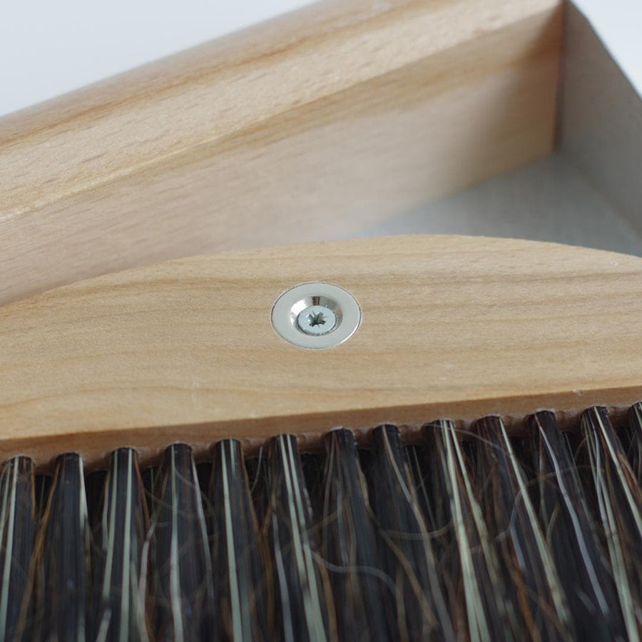 table brush set