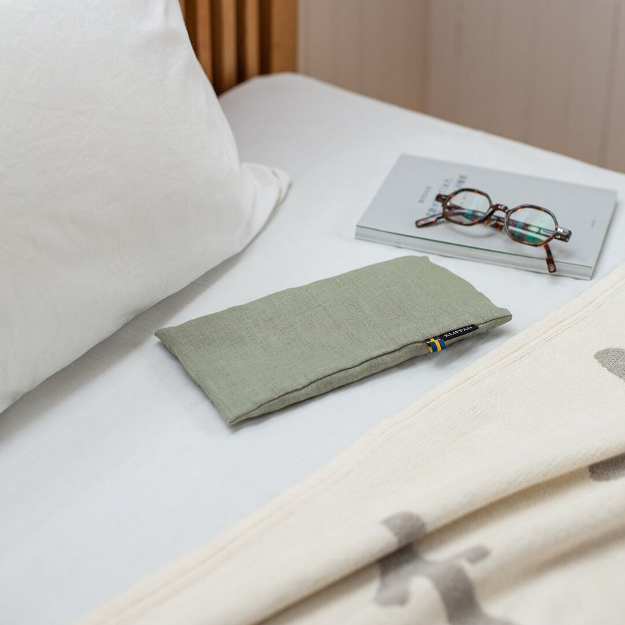 Wheat hot/cool eye pillow, washed linen