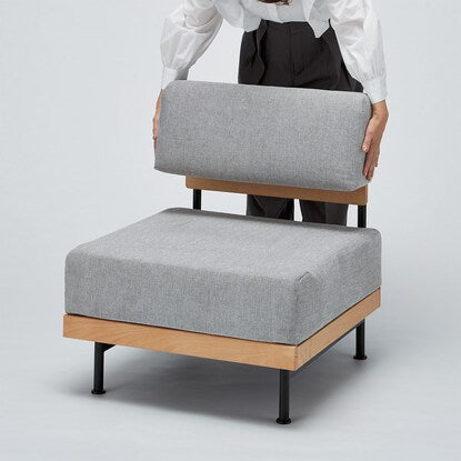 1-seater sofa (Tools for a new way of living by BEAMS DESIGN)