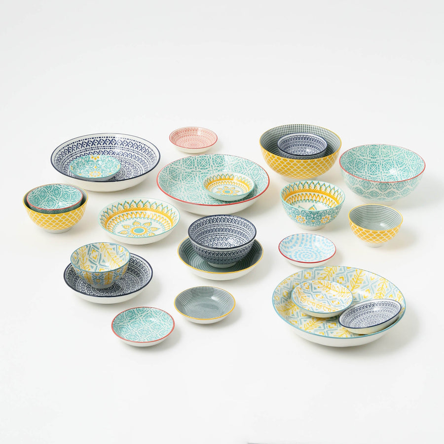 Various plates, bowls, mint