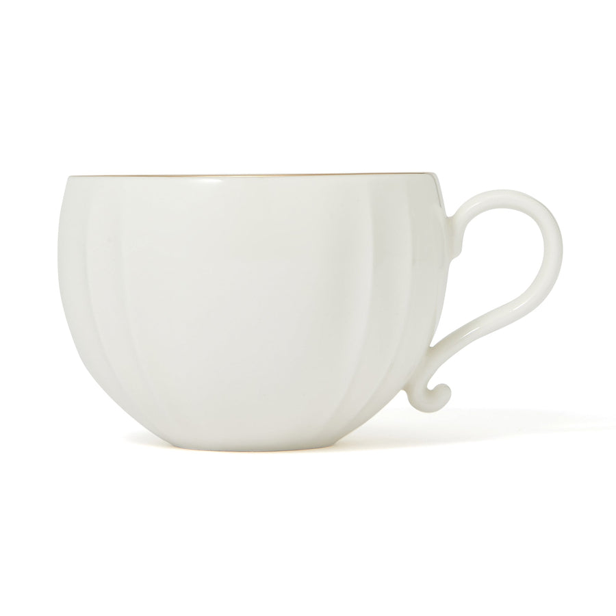 Flower motif cup and saucer, white