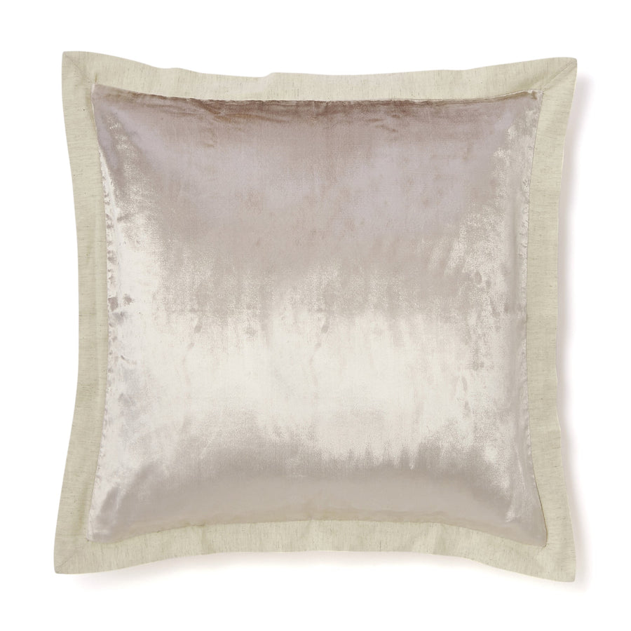 Solid flange cushion cover 600 x 600 light beige (121)