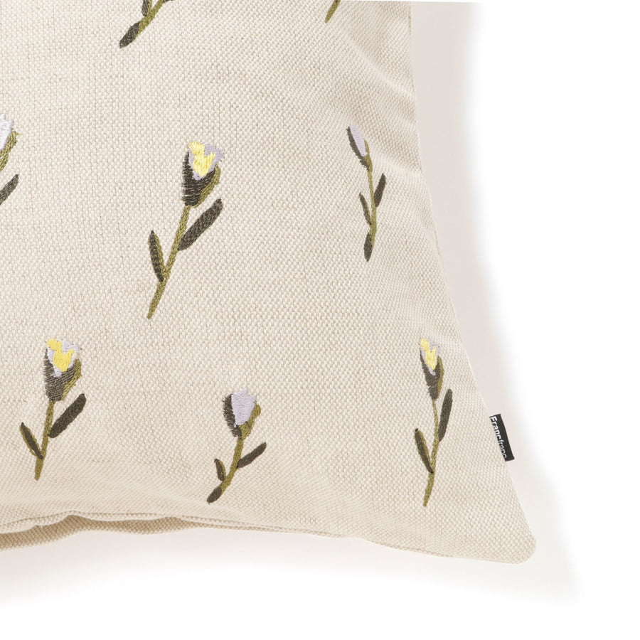 EMBフラワー クッションカバー 450×450 ナチュラル（A-040）