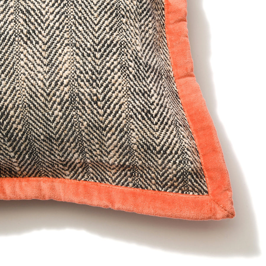 へリンボンフランジ クッションカバー 45×45 ブラック（079）