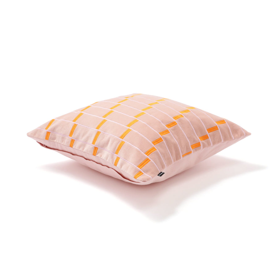 EMBジオメトリック クッションカバー 45×45 ピンク（B-087）
