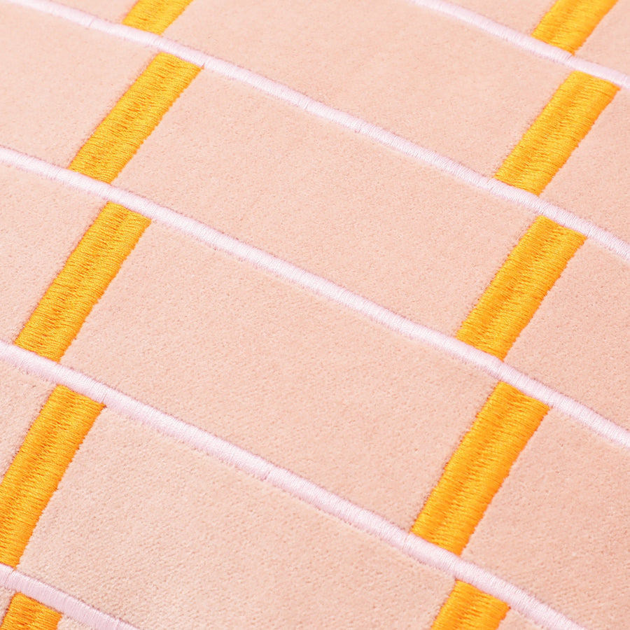 EMBジオメトリック クッションカバー 45×45 ピンク（B-087）