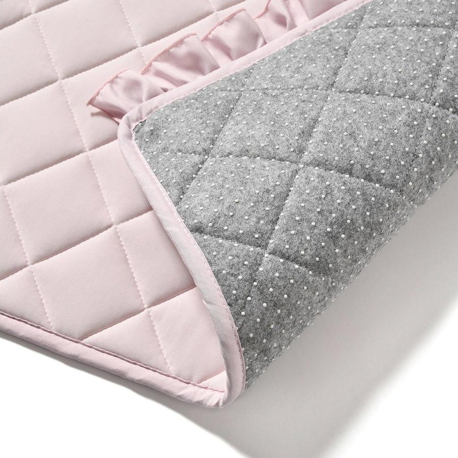 ひんやり キルトラグ フリル S 1400×1000 ライトピンク