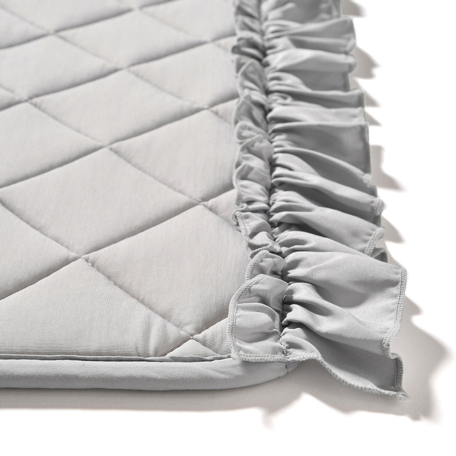 ひんやり キルトラグ フリル L 1850×1850 ライトグレー