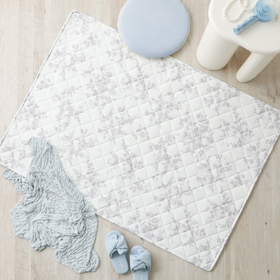 ひんやり キルトラグ クラシックフラワー M 1850×1300 グレー