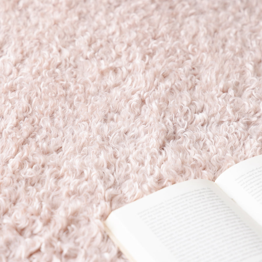 カールファー ラグ S 1400×1000 ピンク