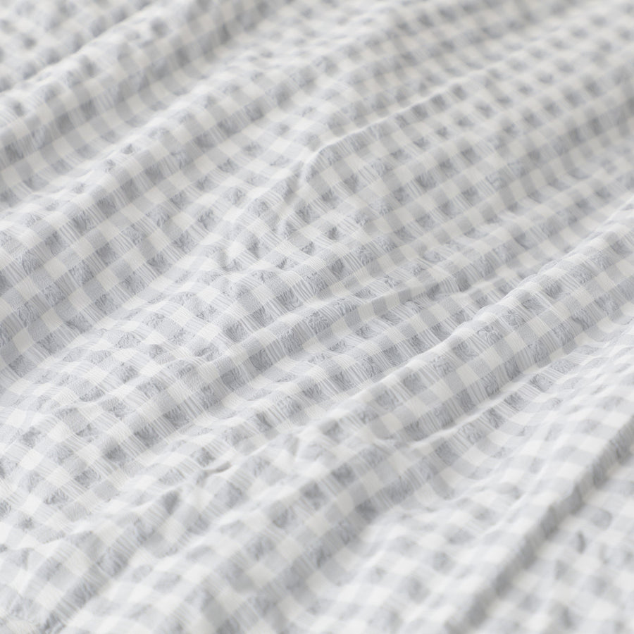 ふわろ 夏でもひんやりもちもち 肌掛けふとん フリルチェック セミダブル ホワイト×グレー