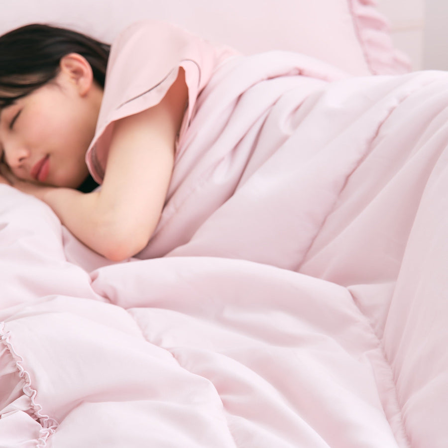 ふわろ 夏でもひんやりもちもち 肌掛けふとん フリル セミダブル ホワイト