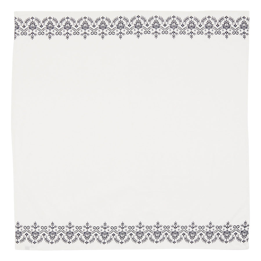 Chaot Tablecloth White (1300 x 1300)