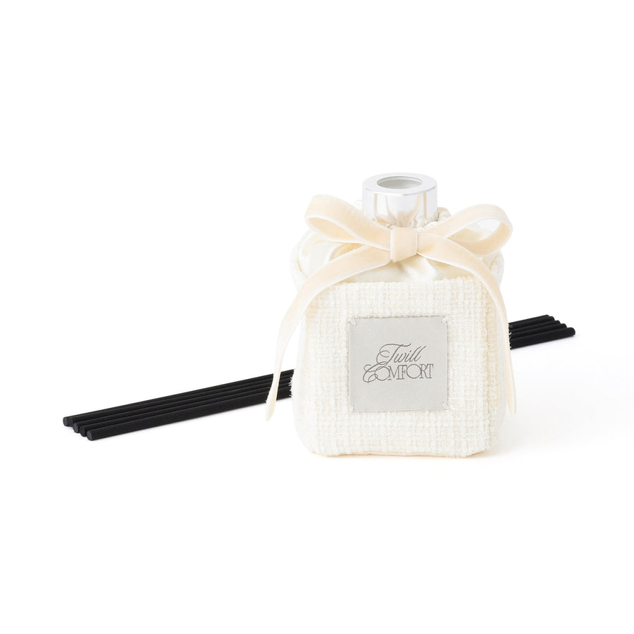 ツイルコンフォート フレグランス ディフューザー ホワイト（優しいムスクとフローラルの香り）