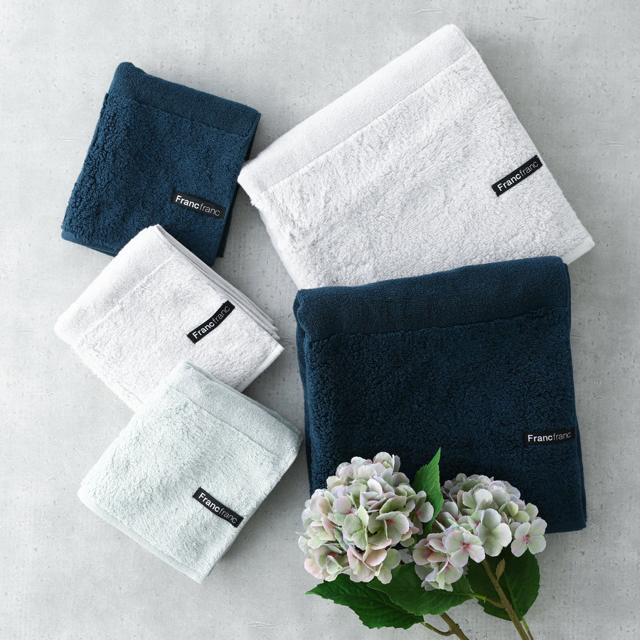 Prelie Bath Towel Navy