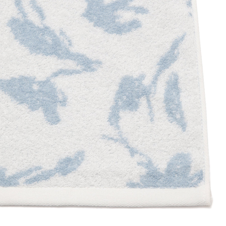 Vale Set Bath Towel Natural Flower Light Blue